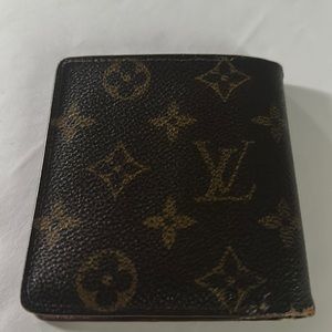Louis Vuitton bifold wallet